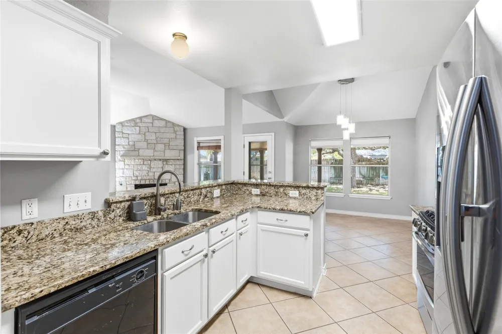 151 Henke Cove Kyle, TX 78640
