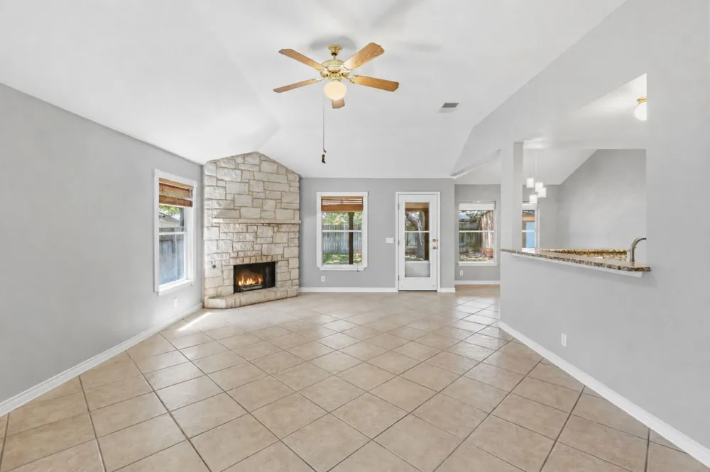 151 Henke Cove Kyle, TX 78640