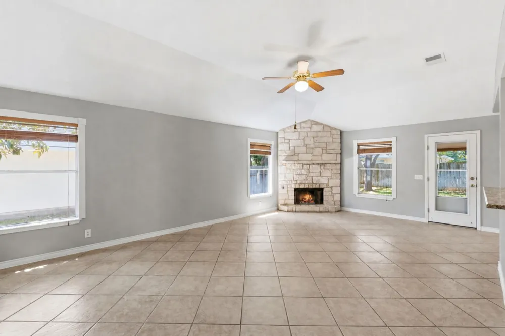 151 Henke Cove Kyle, TX 78640