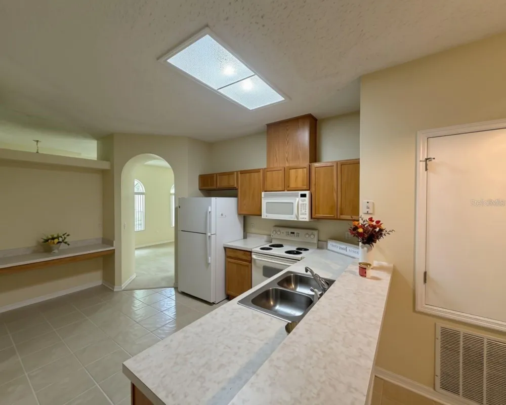 10130 SHADOW CREEK DRIVE Orlando, FL 32832