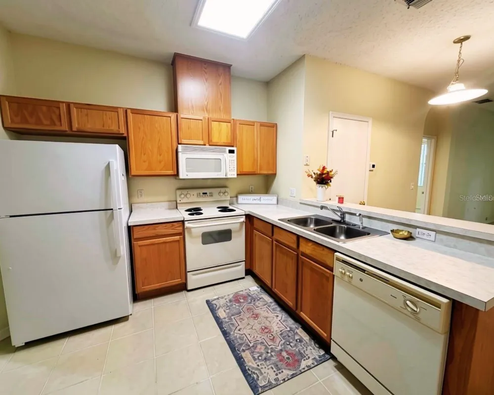 10130 SHADOW CREEK DRIVE Orlando, FL 32832