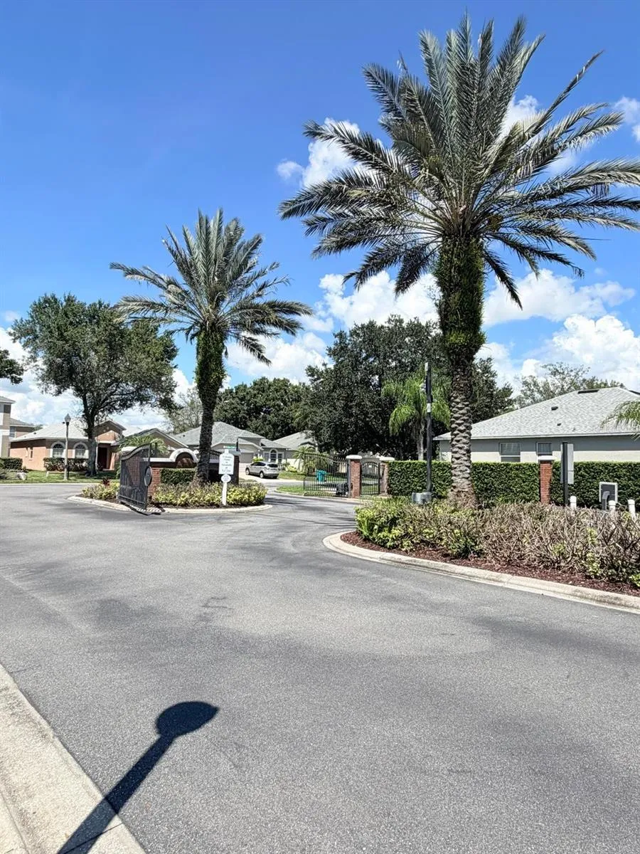 10130 SHADOW CREEK DRIVE Orlando, FL 32832