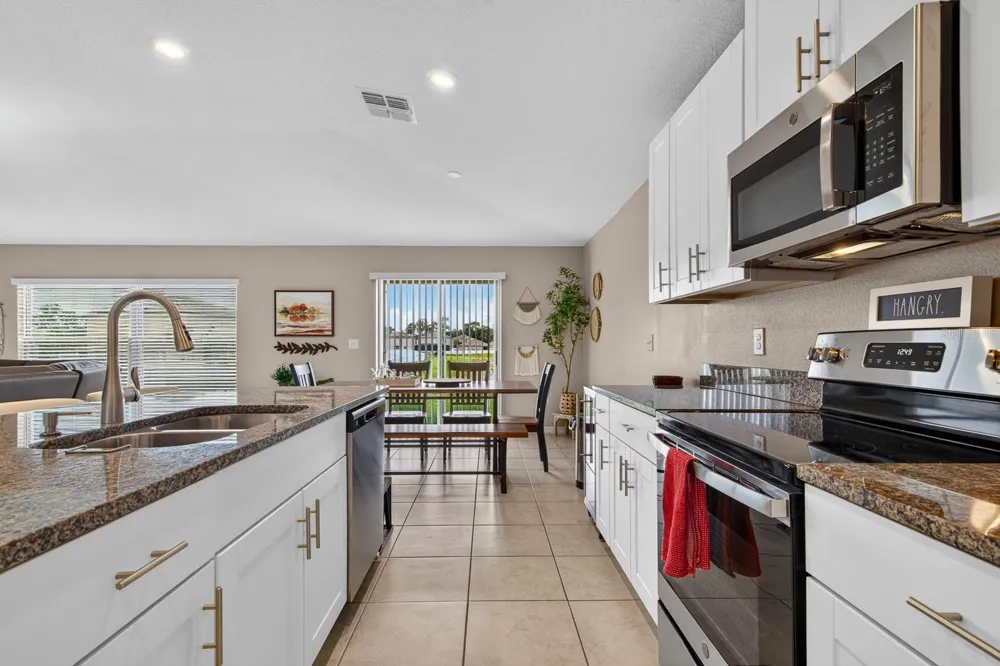 12826 WILDFLOWER MEADOW DRIVE Riverview, FL 33579