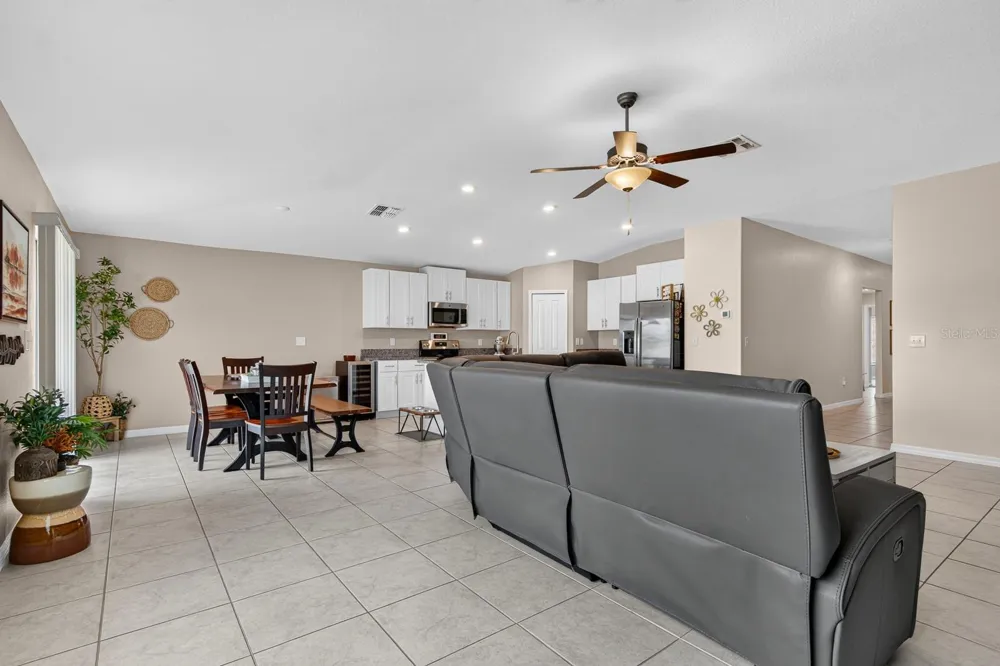 12826 WILDFLOWER MEADOW DRIVE Riverview, FL 33579