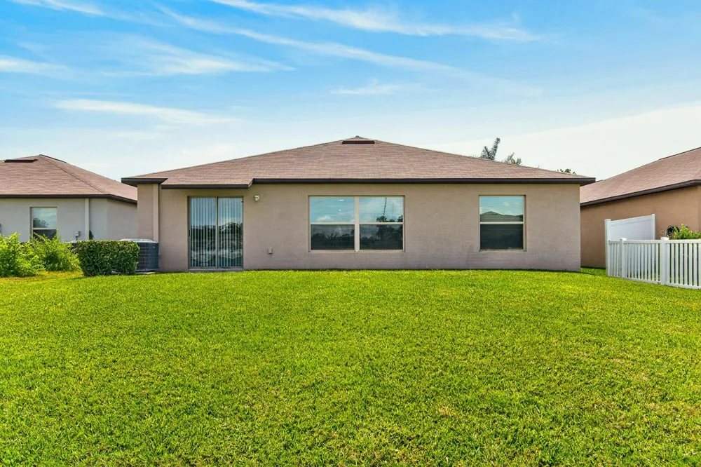 12826 WILDFLOWER MEADOW DRIVE Riverview, FL 33579