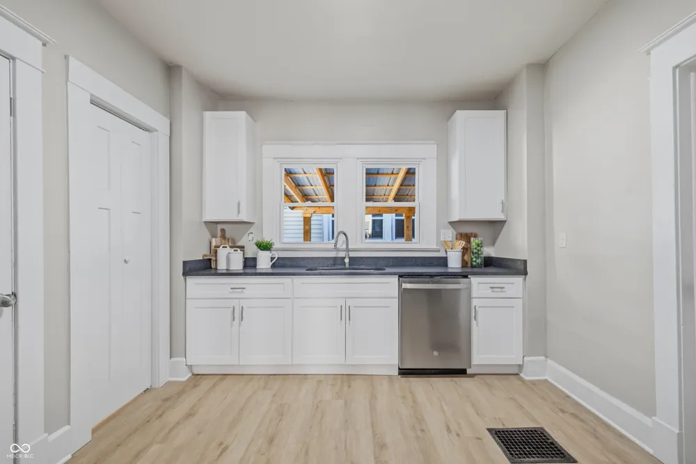 339 Euclid Avenue Indianapolis, IN 46201