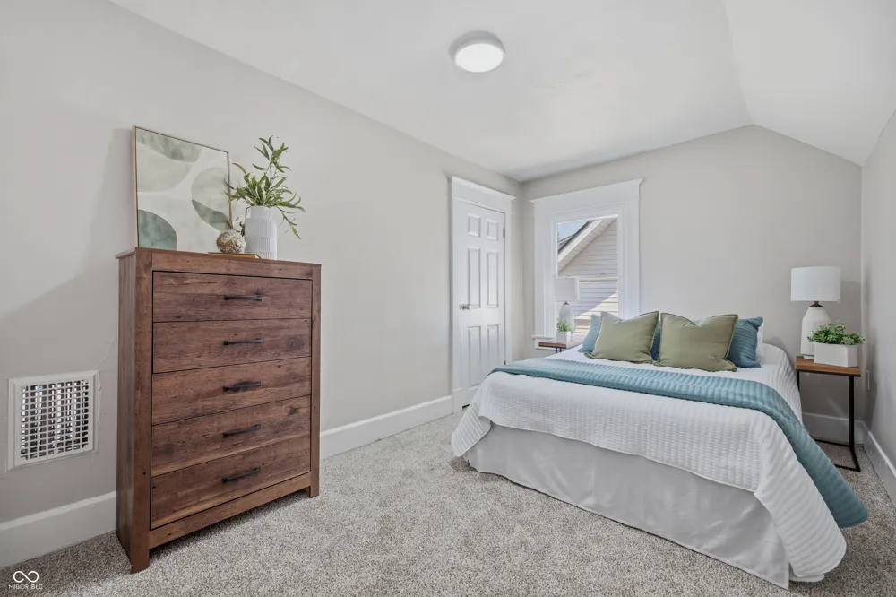 339 Euclid Avenue Indianapolis, IN 46201