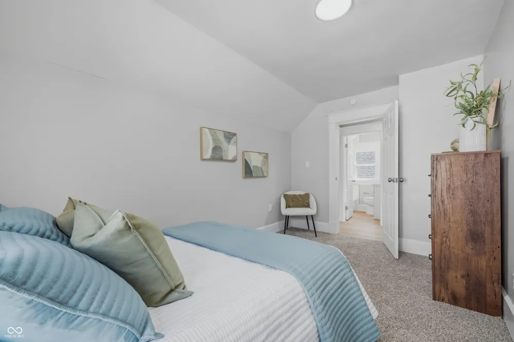 339 Euclid Avenue Indianapolis, IN 46201
