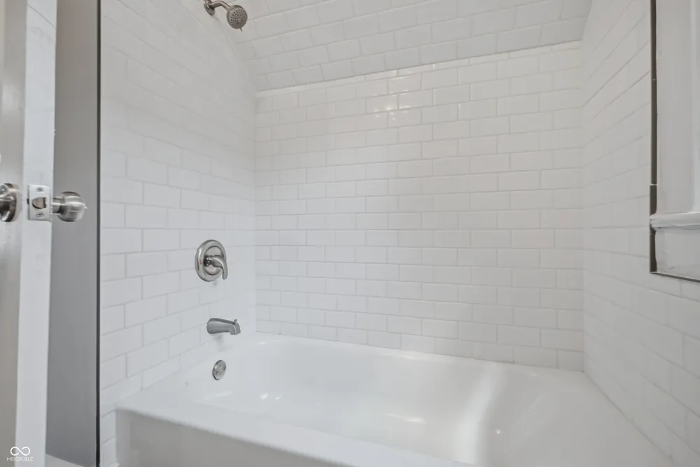 339 Euclid Avenue Indianapolis, IN 46201
