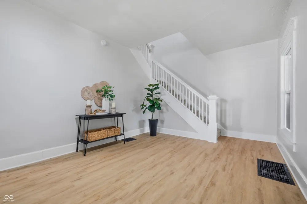 339 Euclid Avenue Indianapolis, IN 46201