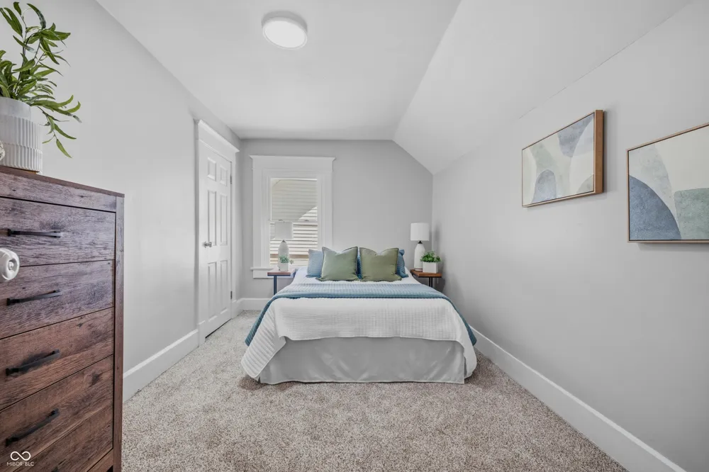 339 Euclid Avenue Indianapolis, IN 46201
