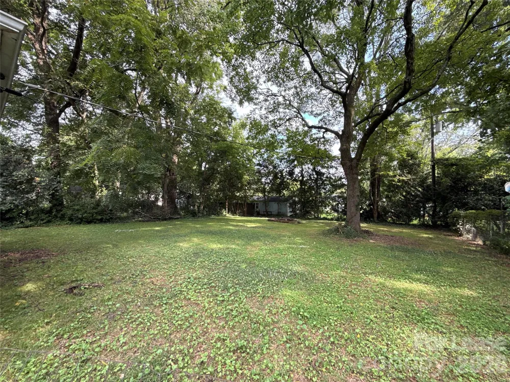1412 Claridge Lane Charlotte, NC 28209