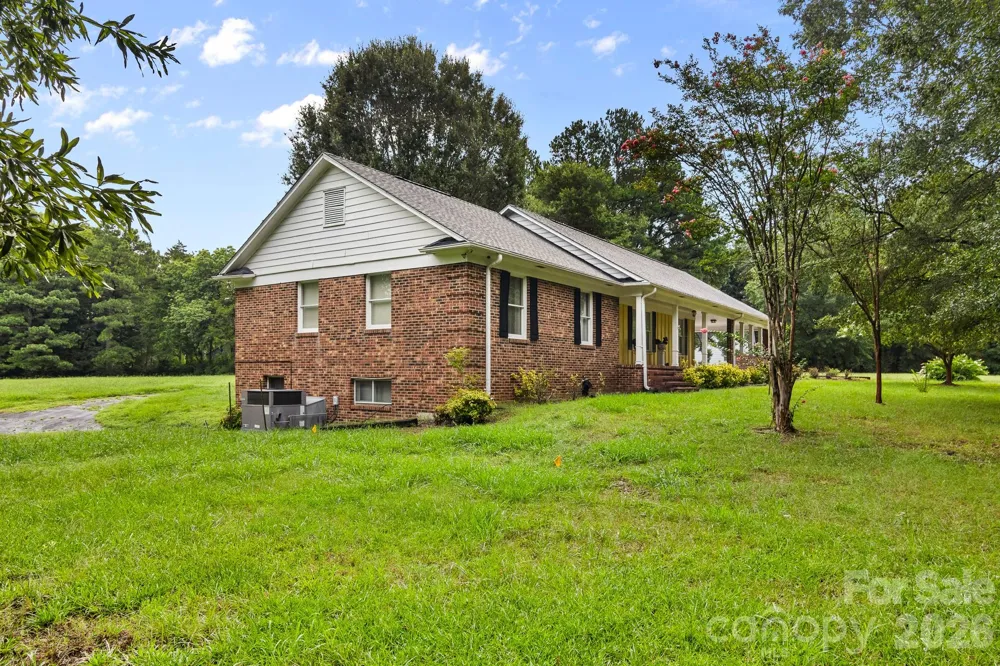 7809, 7837 Lawyers Road Charlotte, NC 28227