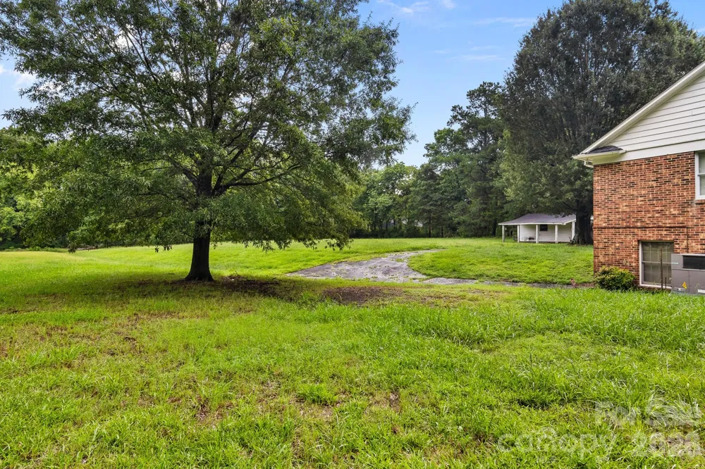 7809, 7837 Lawyers Road Charlotte, NC 28227
