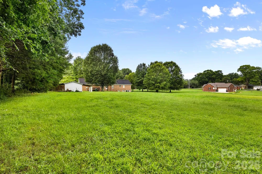 7809, 7837 Lawyers Road Charlotte, NC 28227
