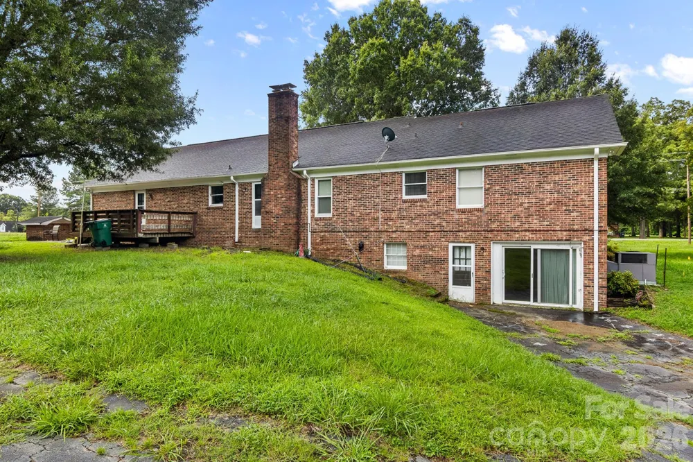7809, 7837 Lawyers Road Charlotte, NC 28227