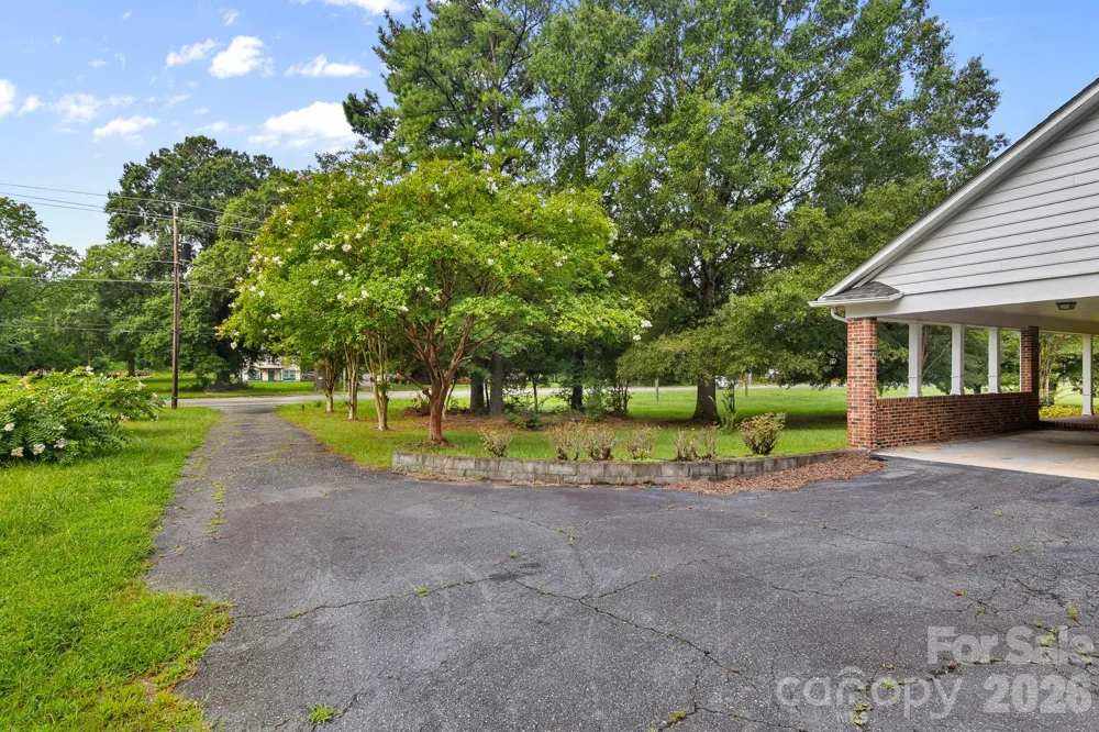 7809, 7837 Lawyers Road Charlotte, NC 28227