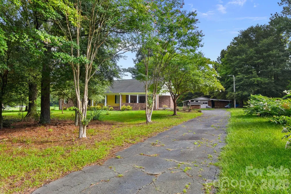 7809, 7837 Lawyers Road Charlotte, NC 28227