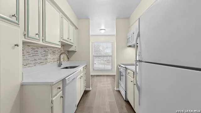 8702 Village #1300 San Antonio, TX 78217