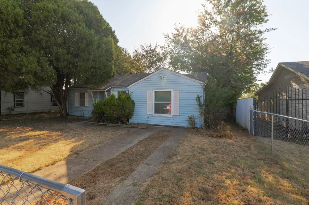 3265 Illinois Avenue Fort Worth, TX 76110