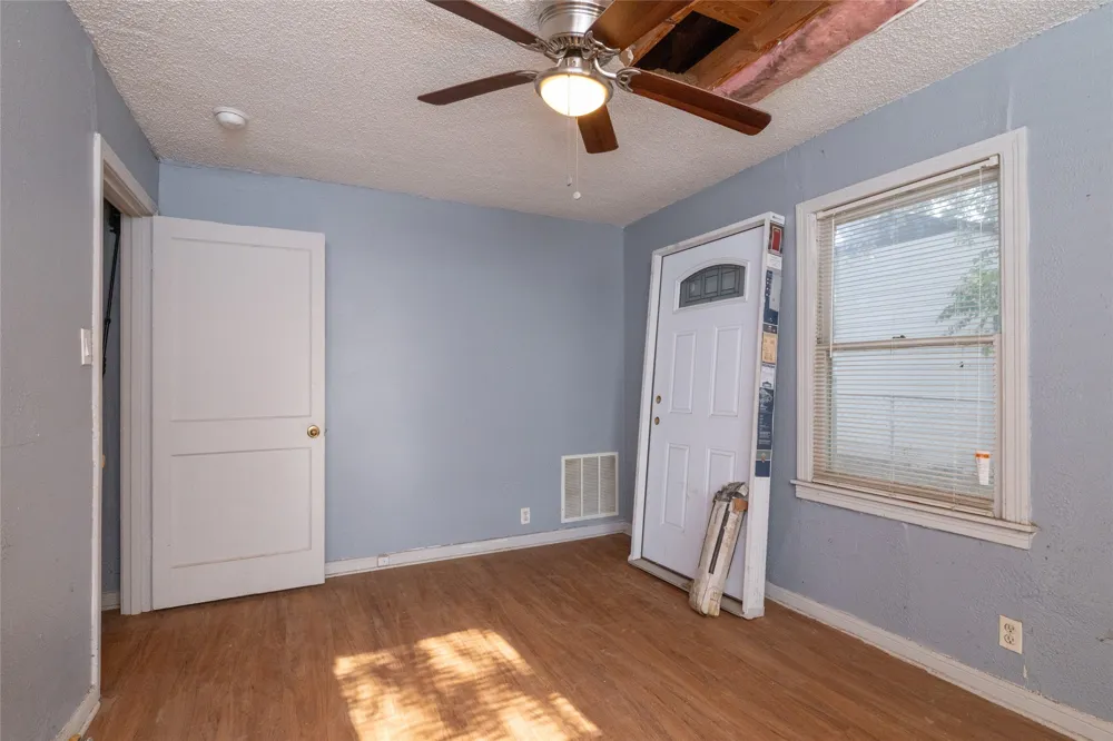 3265 Illinois Avenue Fort Worth, TX 76110