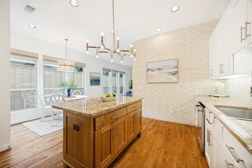 5122 Vickery Boulevard Dallas, TX 75206