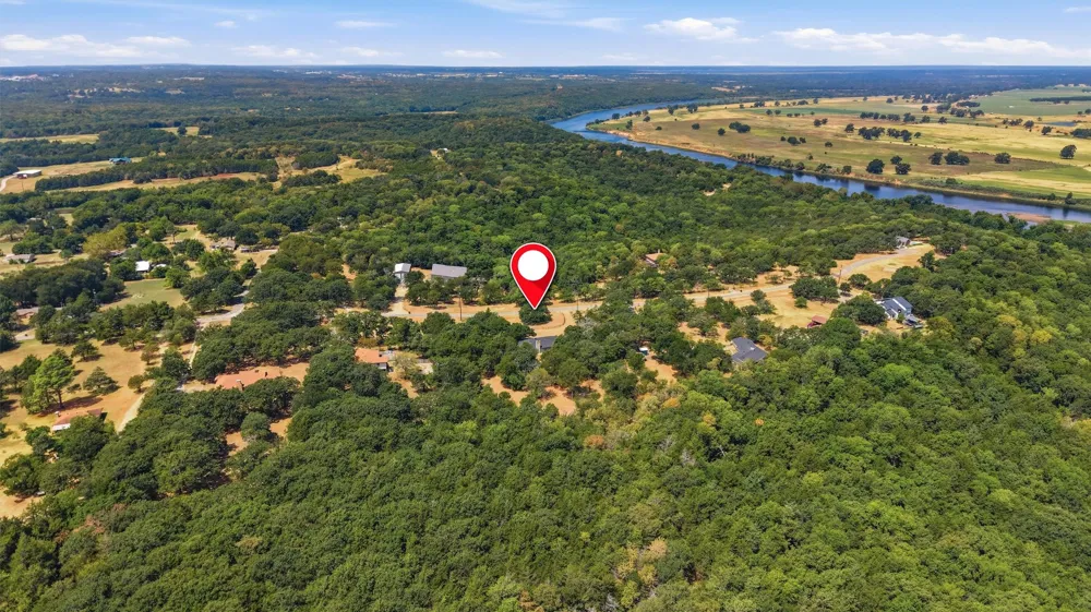 658 River Oaks Lane Denison, TX 75021
