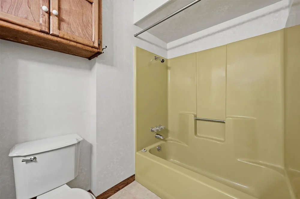 658 River Oaks Lane Denison, TX 75021
