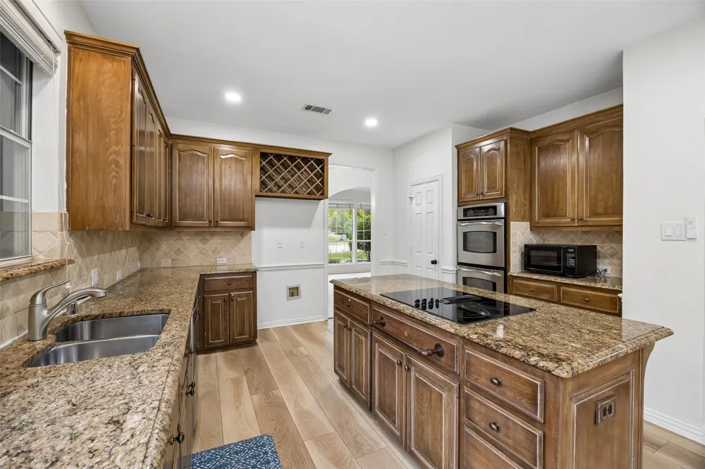 849 Shorewood Drive Coppell, TX 75019