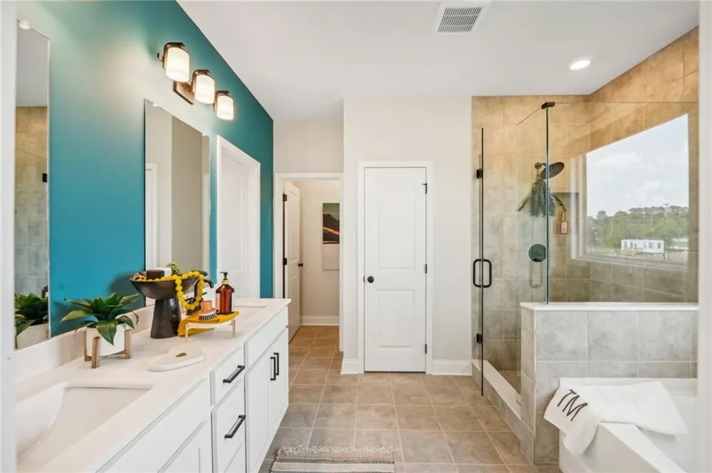 445 Kennington Walk Loganville, GA 30052