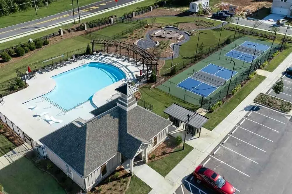 445 Kennington Walk Loganville, GA 30052