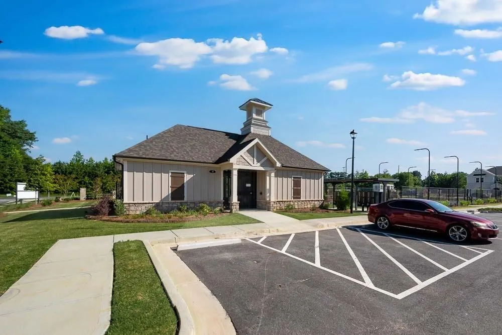 445 Kennington Walk Loganville, GA 30052