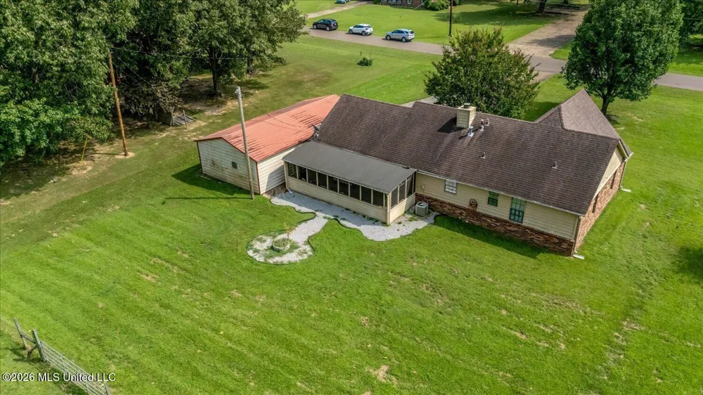 263 Nonconnah Drive Byhalia, MS 38611