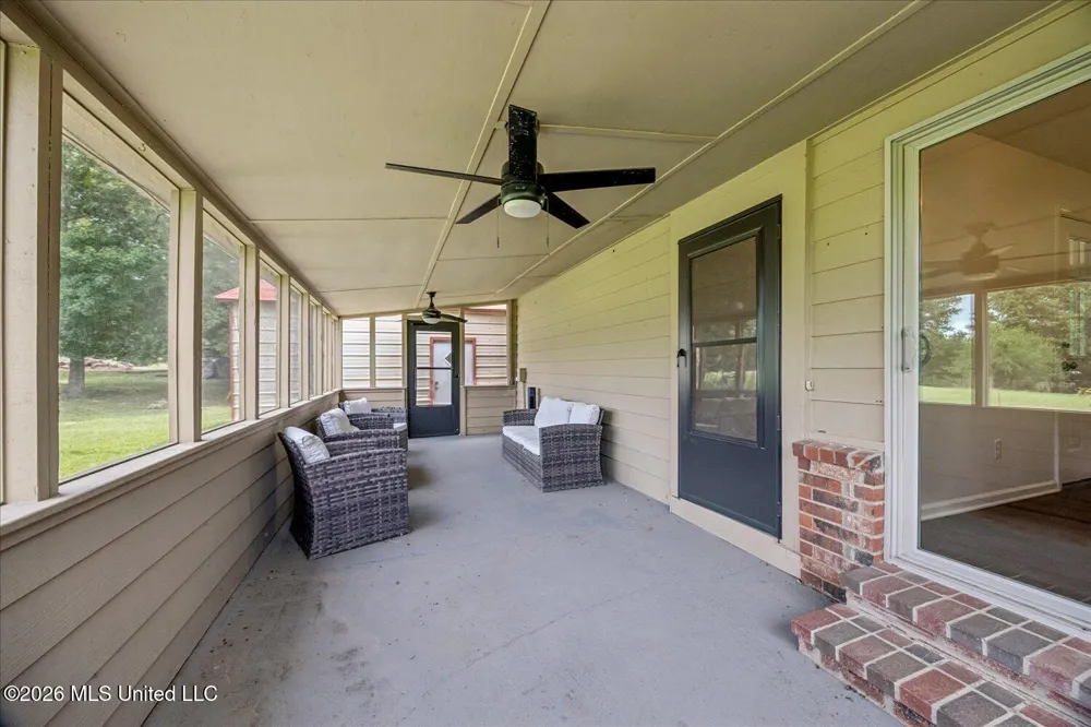 263 Nonconnah Drive Byhalia, MS 38611