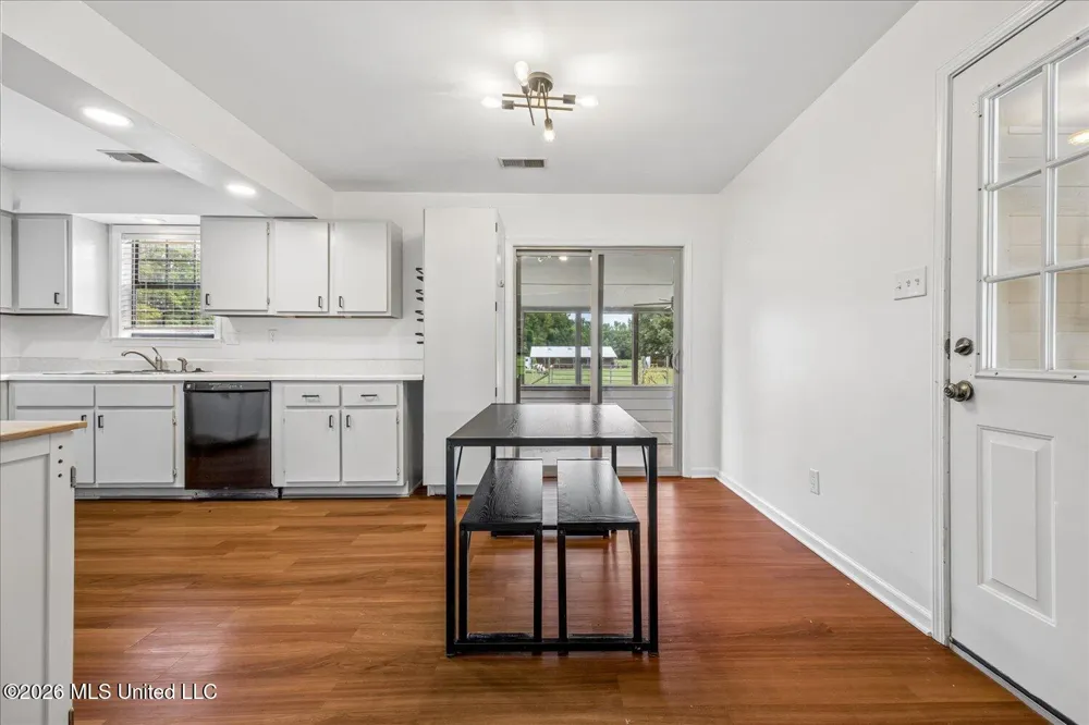263 Nonconnah Drive Byhalia, MS 38611