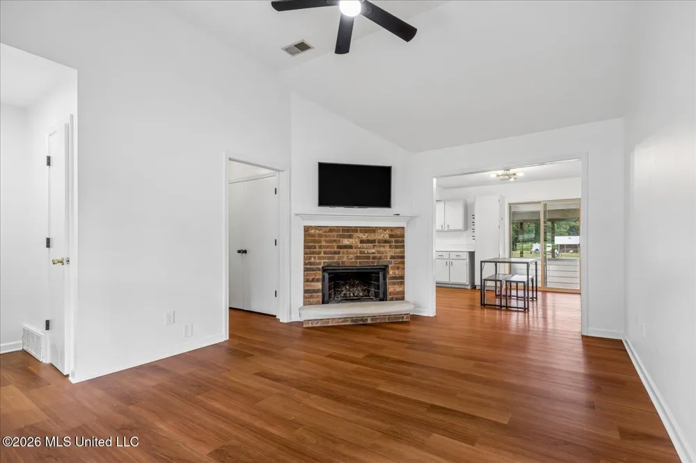 263 Nonconnah Drive Byhalia, MS 38611