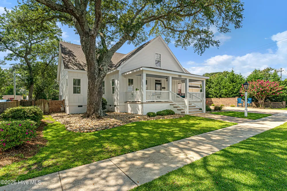 100 S 27th Street Morehead City, NC 28557