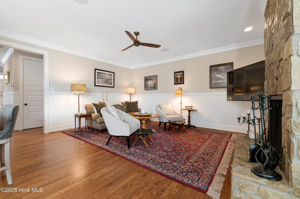 100 S 27th Street Morehead City, NC 28557