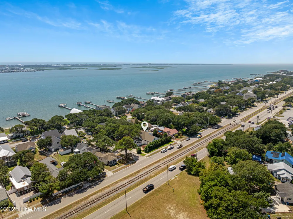 100 S 27th Street Morehead City, NC 28557
