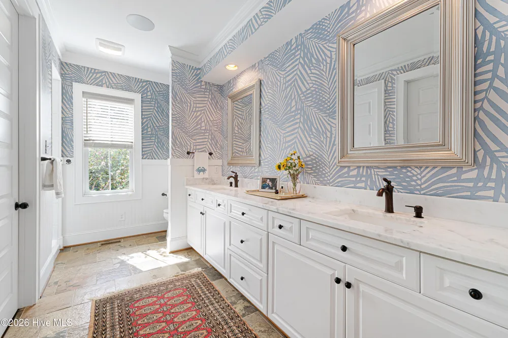 100 S 27th Street Morehead City, NC 28557