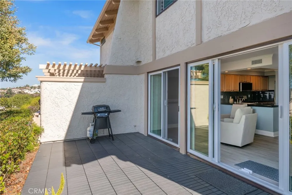 257 Avenida Adobe San Clemente, CA 92672