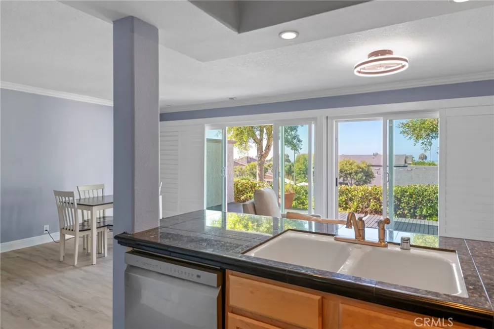 257 Avenida Adobe San Clemente, CA 92672