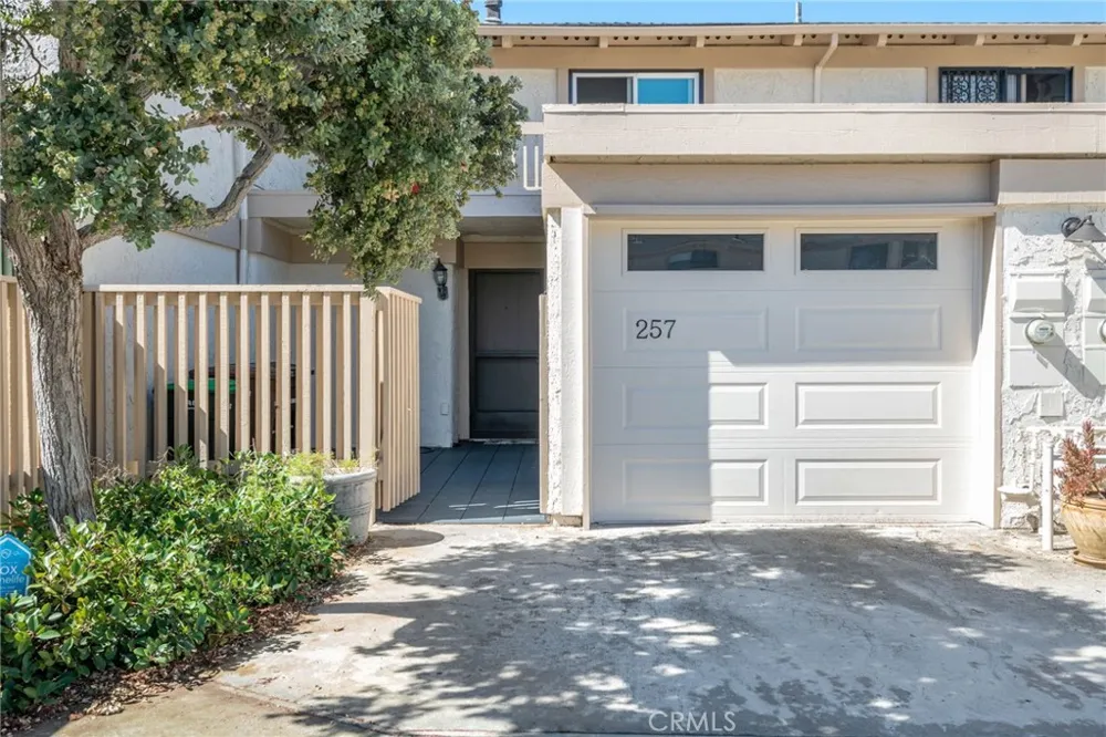 257 Avenida Adobe San Clemente, CA 92672
