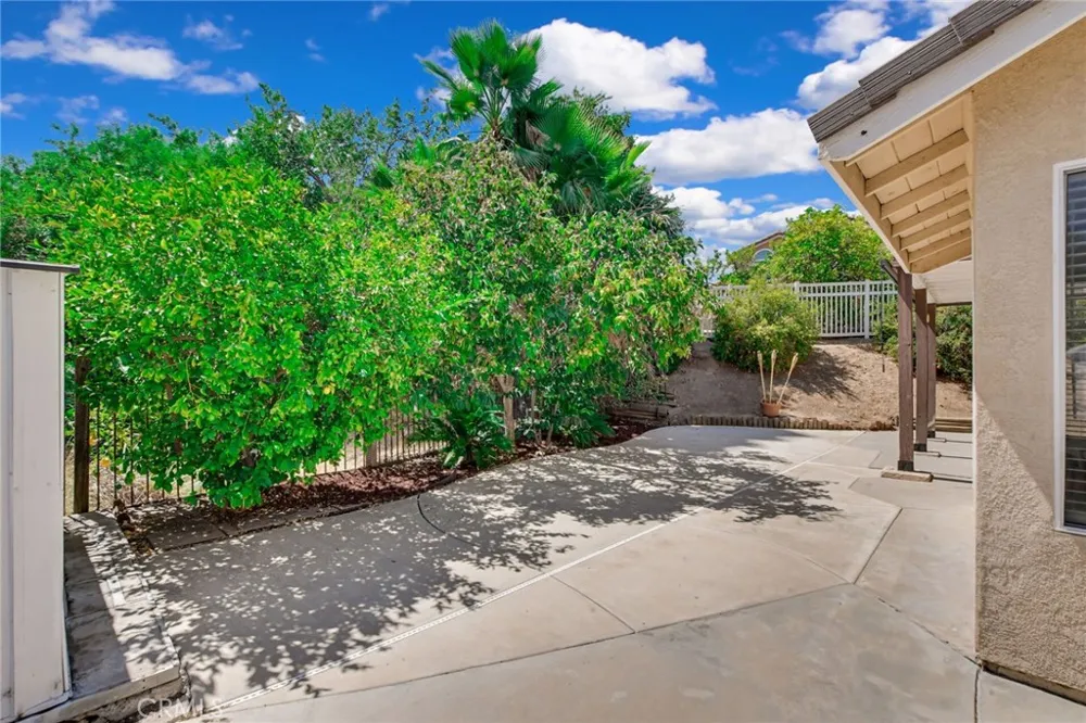 24907 Lincoln Avenue Murrieta, CA 92562