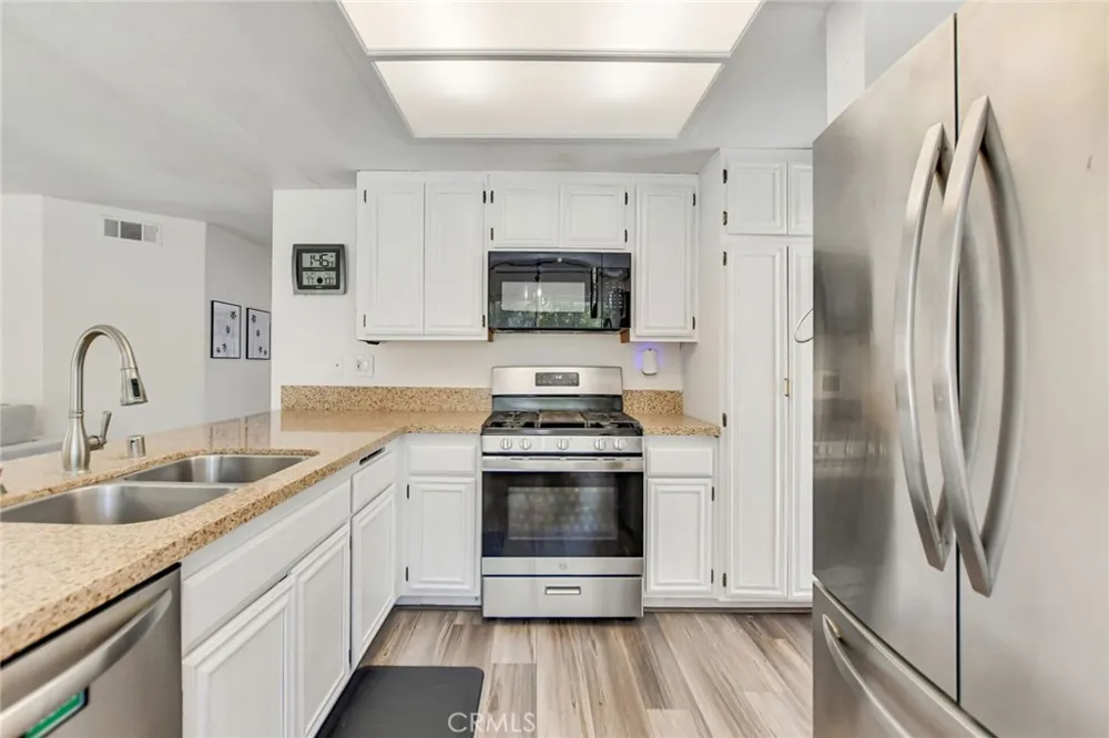 24907 Lincoln Avenue Murrieta, CA 92562