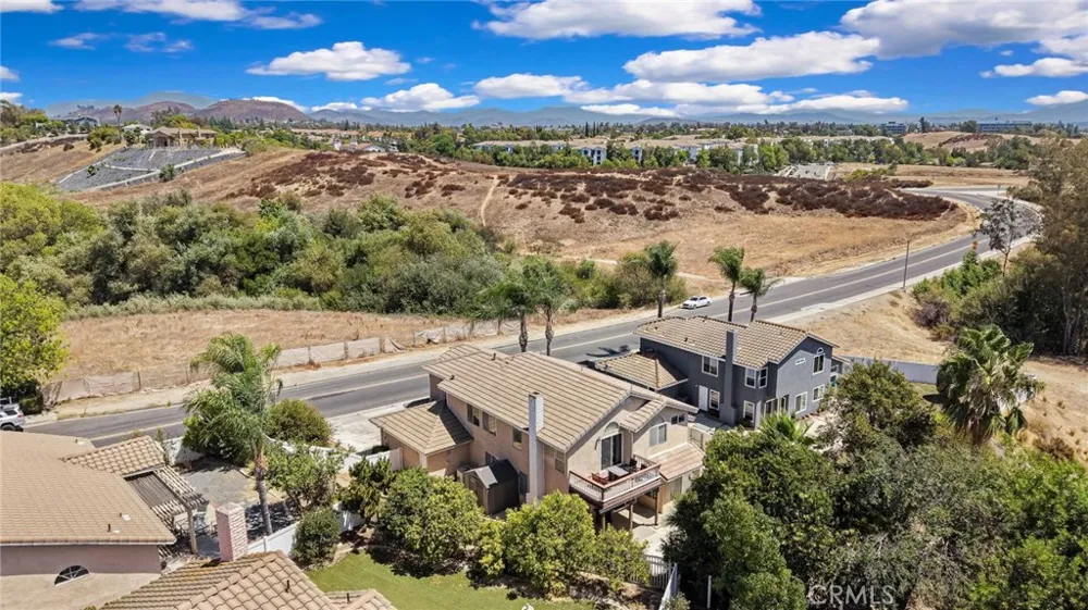 24907 Lincoln Avenue Murrieta, CA 92562
