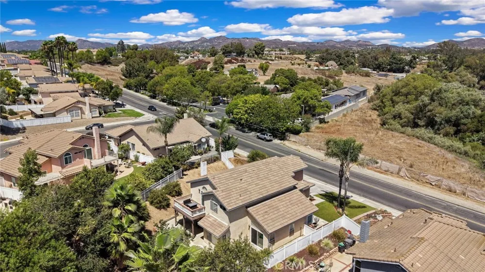 24907 Lincoln Avenue Murrieta, CA 92562