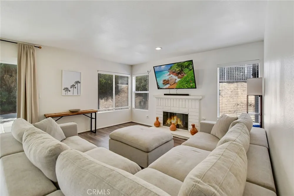 24907 Lincoln Avenue Murrieta, CA 92562