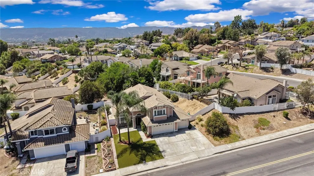 24907 Lincoln Avenue Murrieta, CA 92562