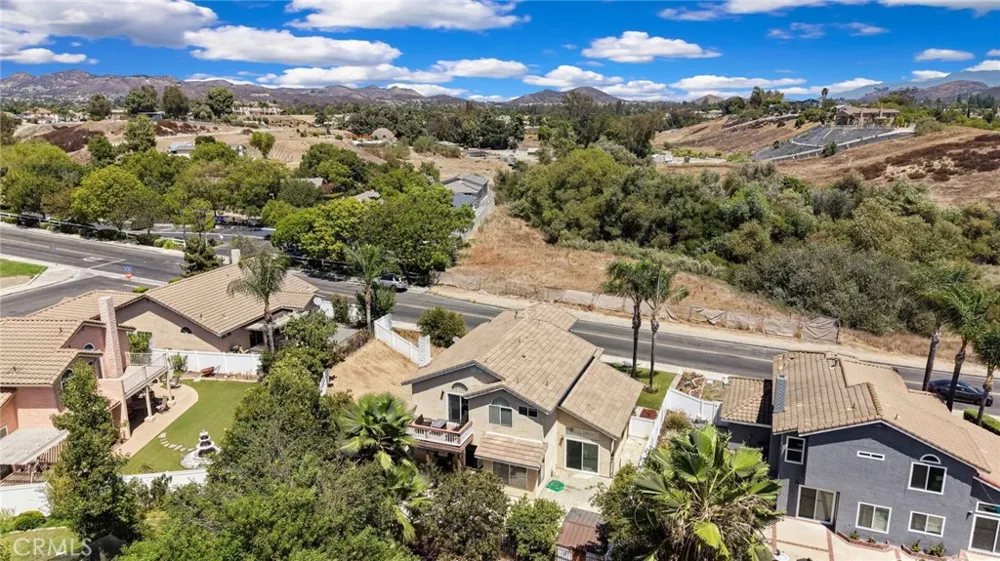 24907 Lincoln Avenue Murrieta, CA 92562